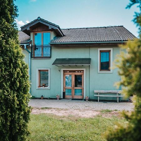 Novacany Bio Farma & Penzion Zlaty Hyl מראה חיצוני תמונה